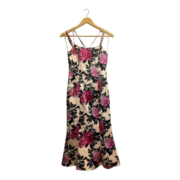 NWT Clara Story Floral Fitted Midi Dress Size Large - Picture 1 of 13